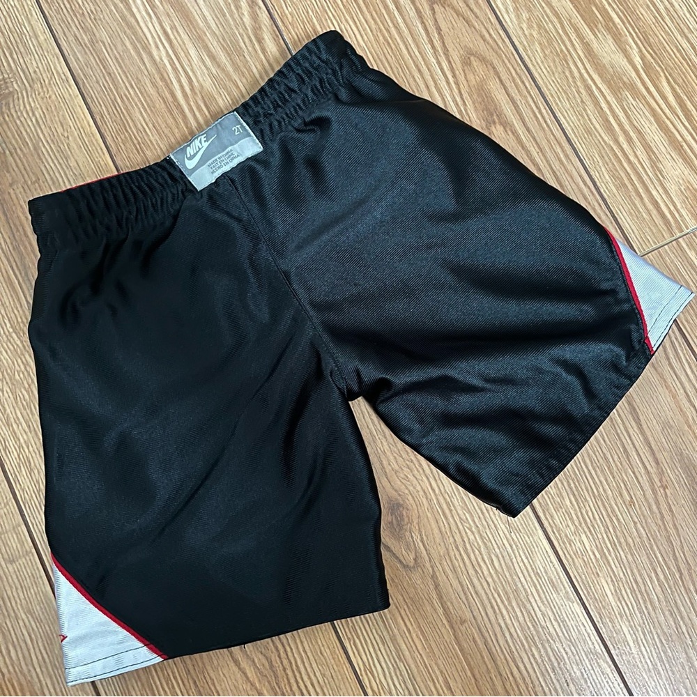Kids | Toddler Nike Reversible Basketball Shorts - Y2K Classic | Sz: 2T - Picture 7 of 7